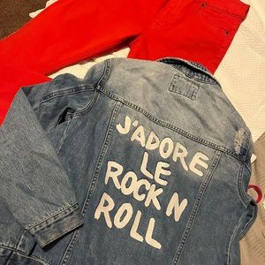 Jadore vintage style denim jacket 🤩🤩!!!